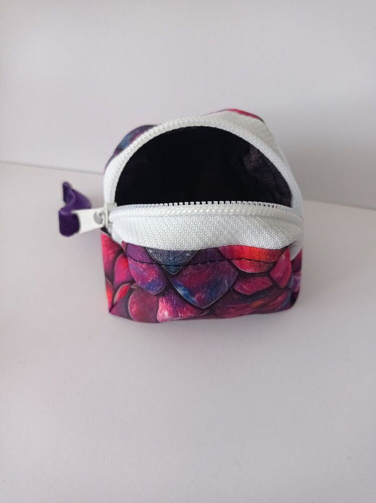 Ejderha pulu desenli bozuk para cüzdanı