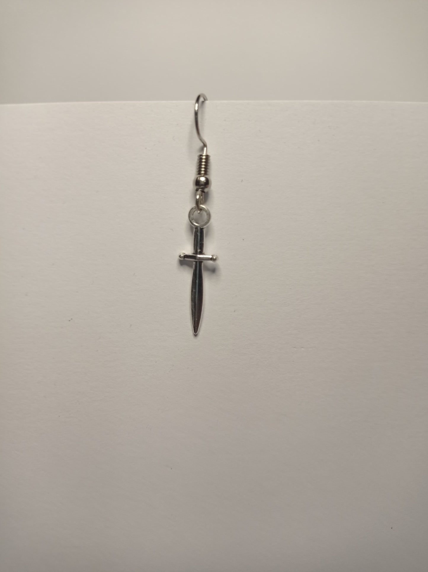 Dagger Küpe