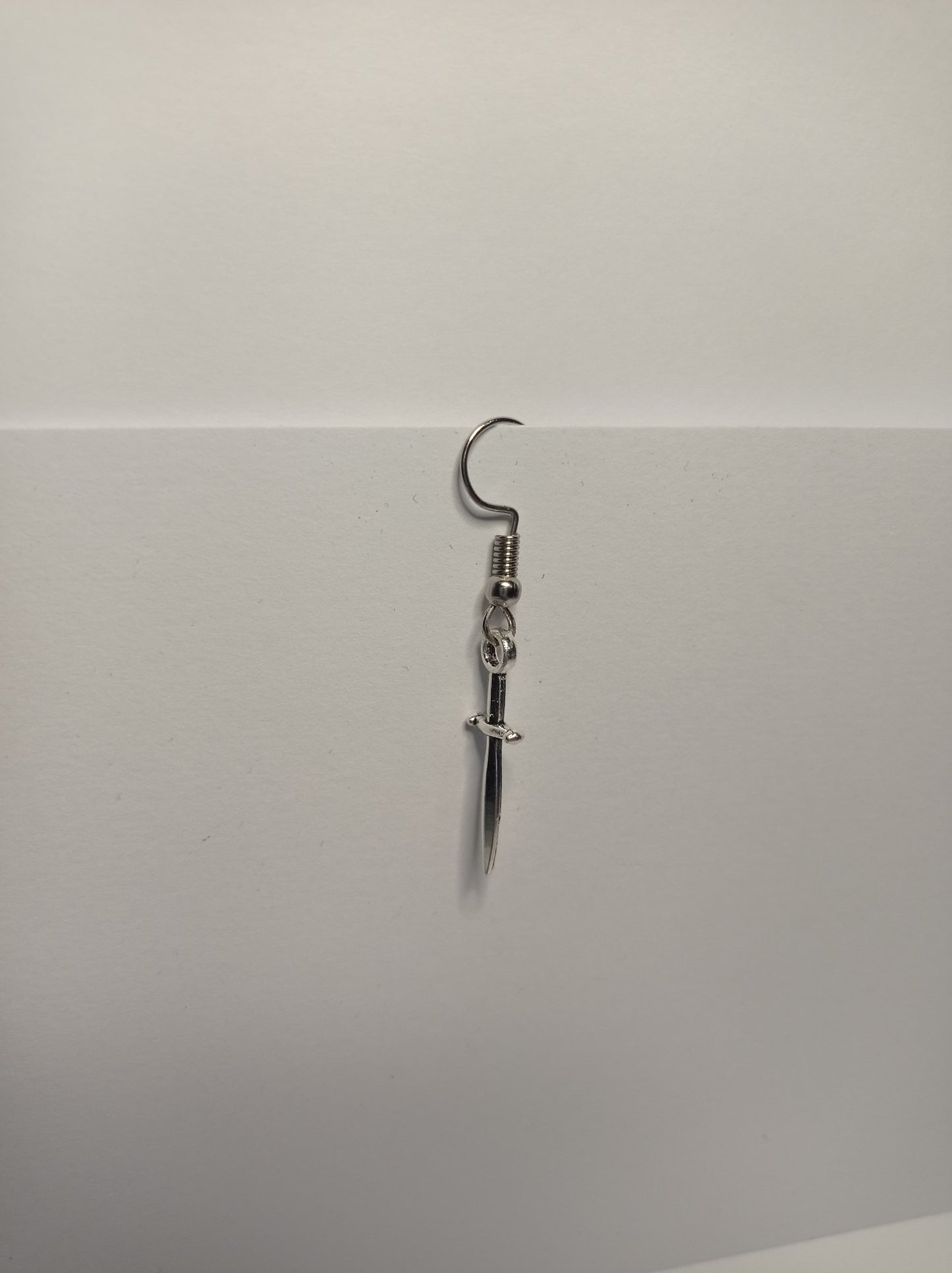 Dagger Küpe