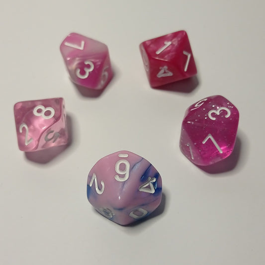 Pembe Düşler 5’li d10 Zar Seti - DND, RPG ve Masaüstü Oyun Zarları