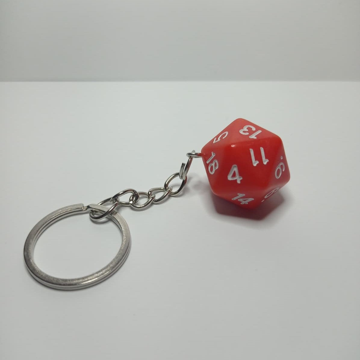 Kırmızı d20 Zar Anahtarlık