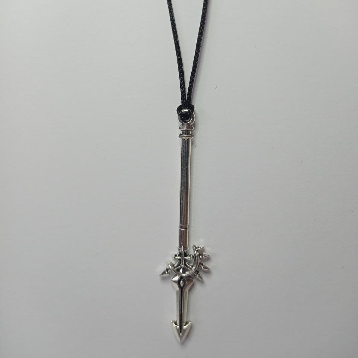 Spear Kolye