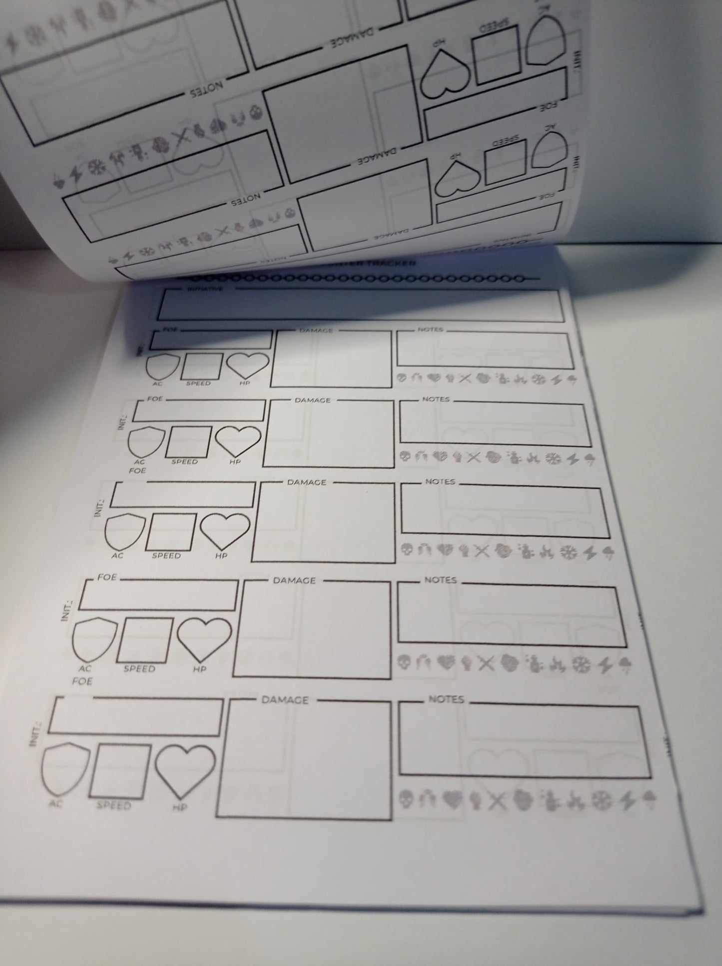 Encounter Tracker Blocknot