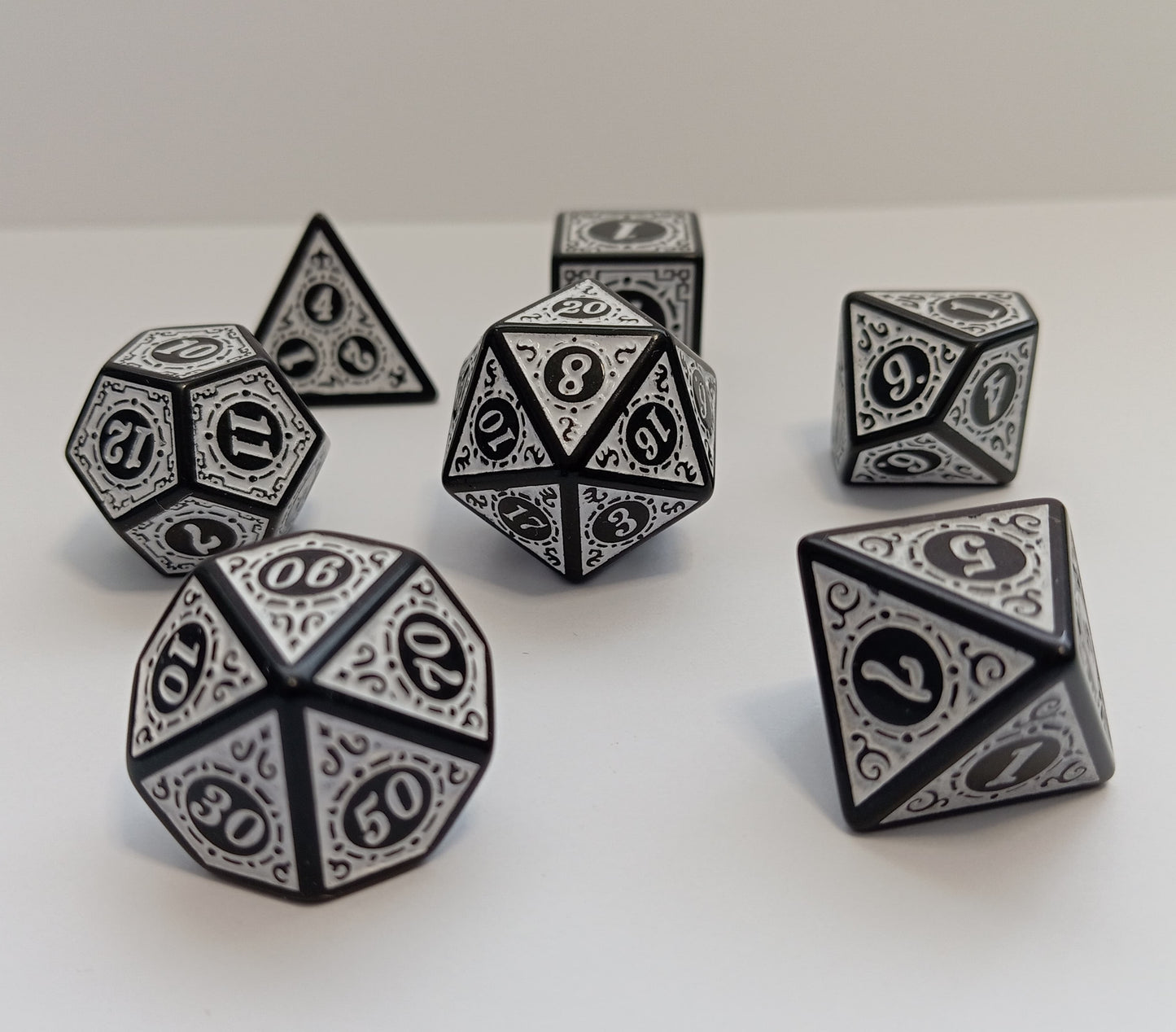 Runik Ay Işığı Zar Seti - DND, RPG ve FRP Masaüstü Oyun Zarları