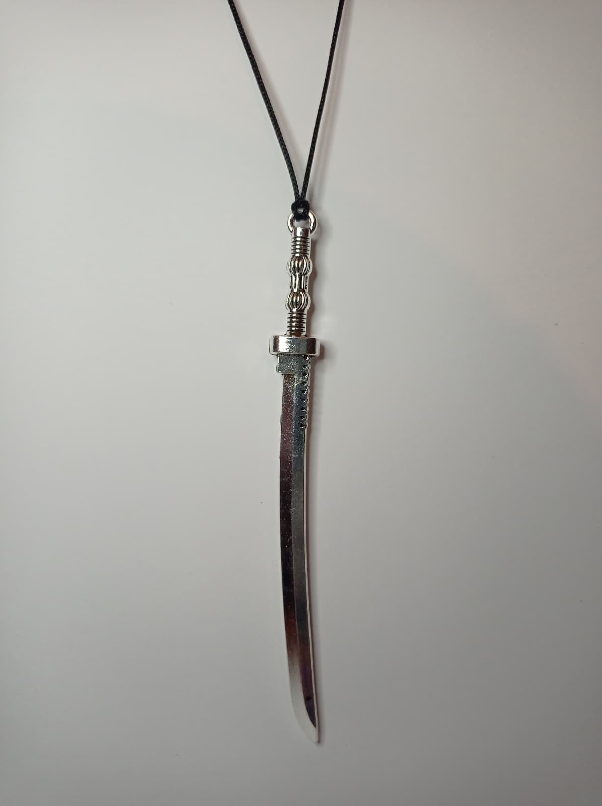 Katana Kolye