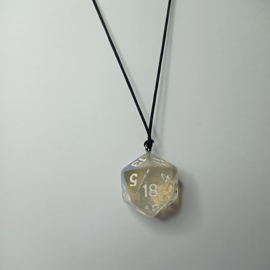 Radiant Crystal Dice Kolye