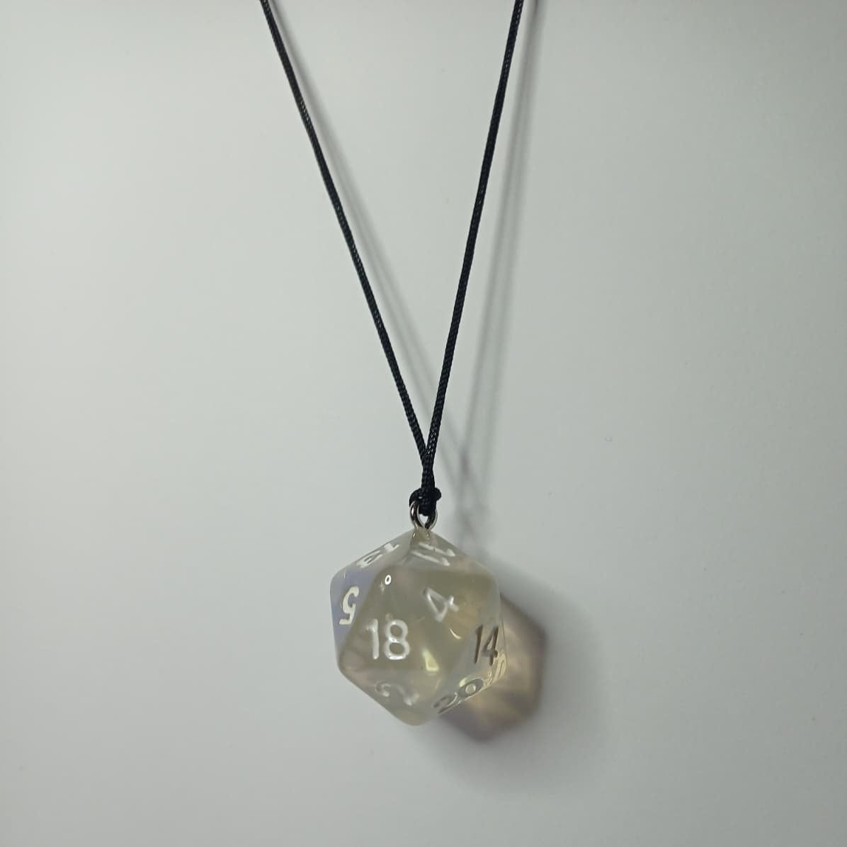 Radiant Crystal Dice Kolye
