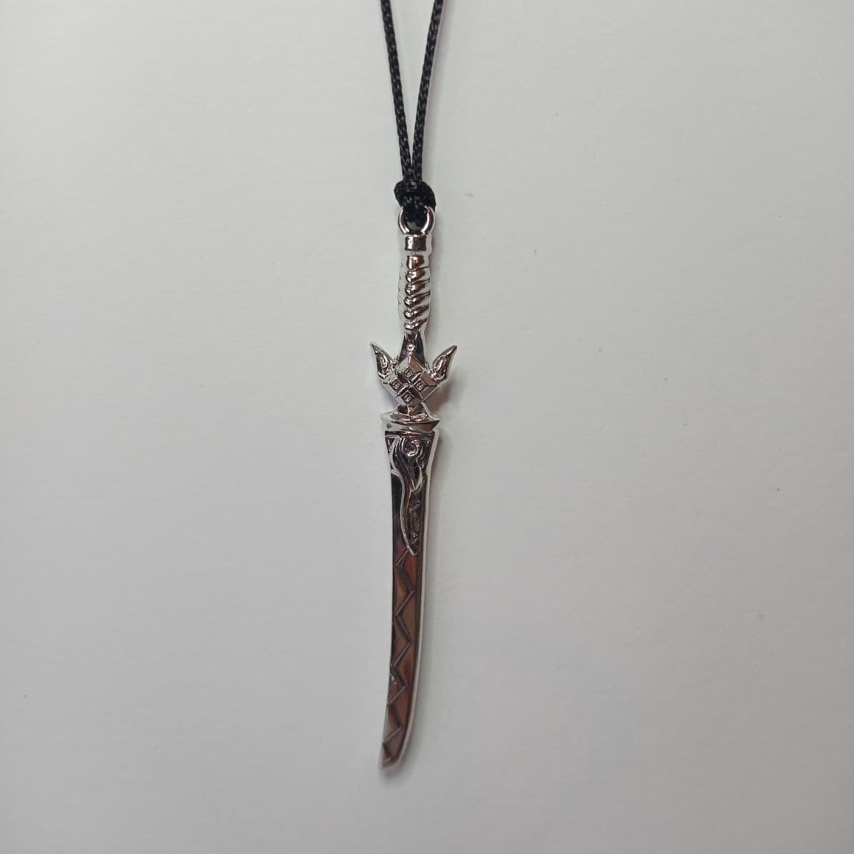 Moonstrike Sword Kolye