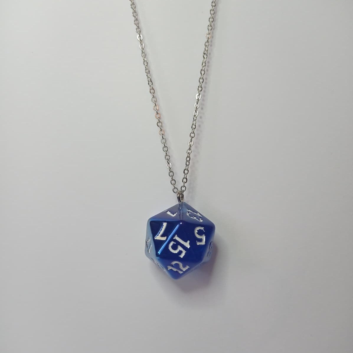 Blue Radiance D20 Kolye