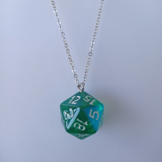 Emerald Radiance D20 Kolye