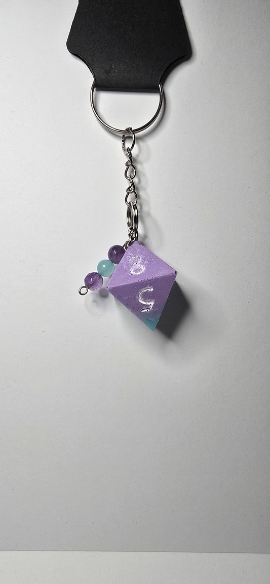 Mor Pastel d8 Anahtarlık