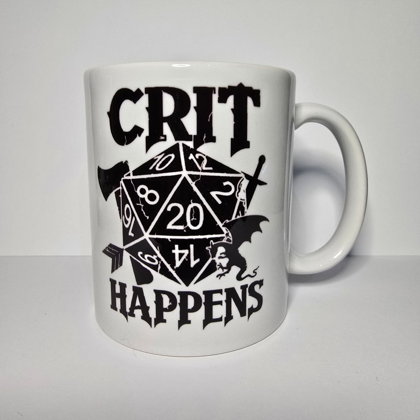 Crit Happens Kupa – DND Zar Temalı Seramik Kupa