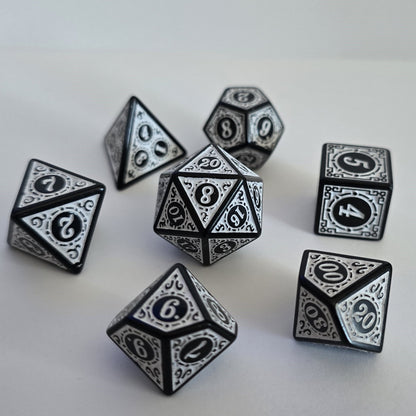 Runik Ay Işığı Zar Seti - DND, RPG ve FRP Masaüstü Oyun Zarları