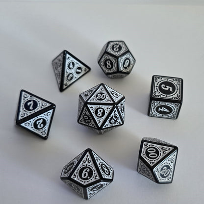 Runik Ay Işığı Zar Seti - DND, RPG ve FRP Masaüstü Oyun Zarları