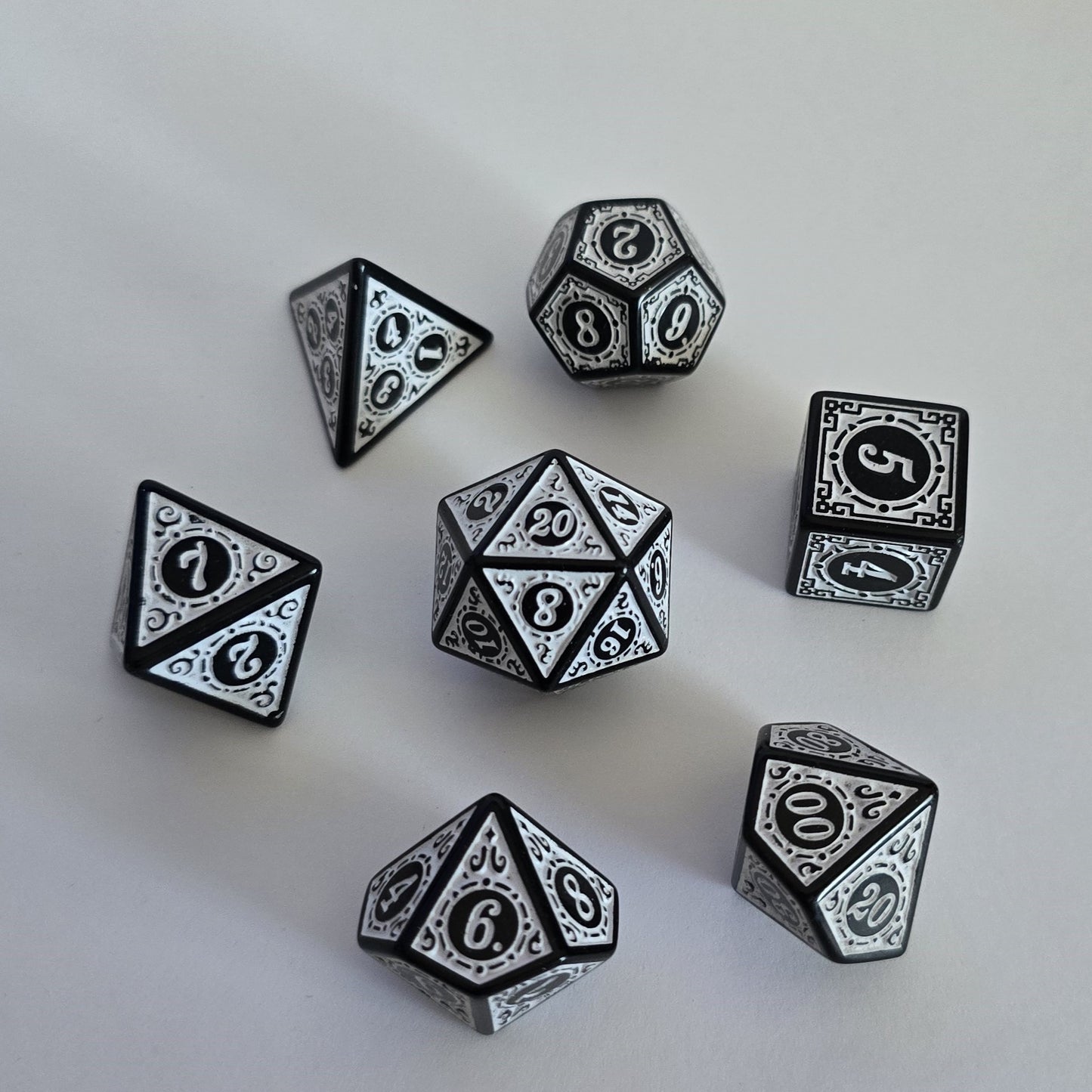 Runik Ay Işığı Zar Seti - DND, RPG ve FRP Masaüstü Oyun Zarları