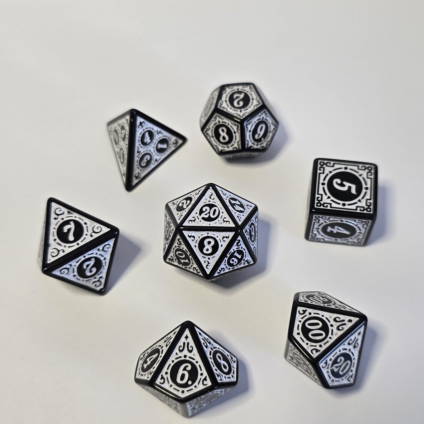 Runik Ay Işığı Zar Seti - DND, RPG ve FRP Masaüstü Oyun Zarları