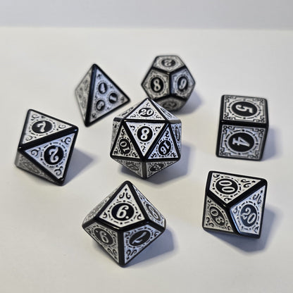 Runik Ay Işığı Zar Seti - DND, RPG ve FRP Masaüstü Oyun Zarları