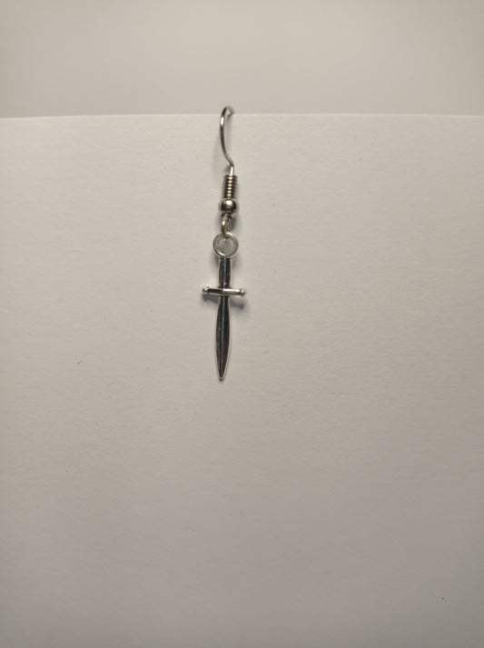 Dagger Küpe