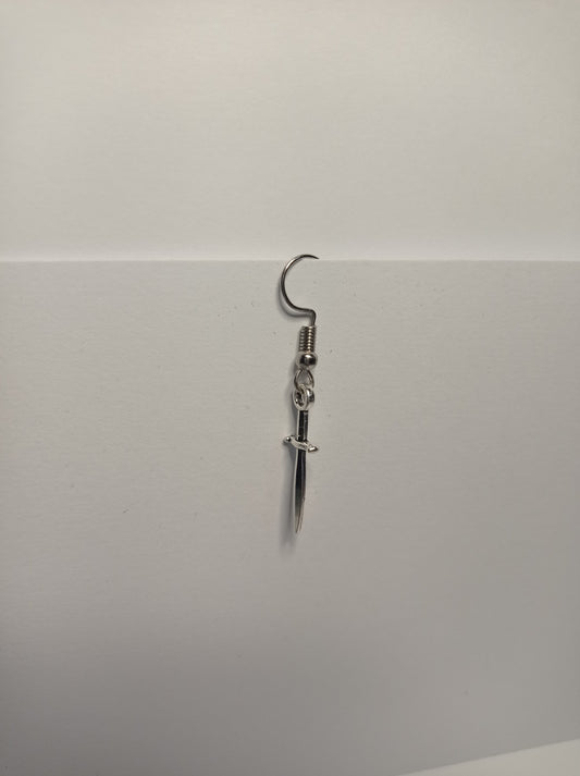 Dagger Küpe