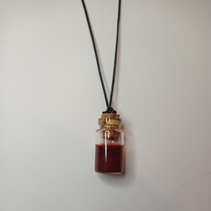 Blood Potion Kolye