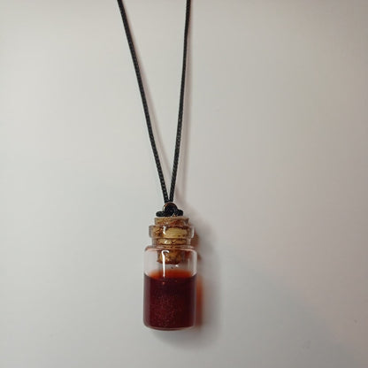 Blood Potion Kolye