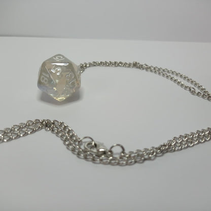 Prismatic D20 Zar Kolye