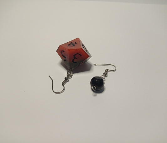 Blood Magic D10 Zar ve Oniks Taşlı Küpe Seti