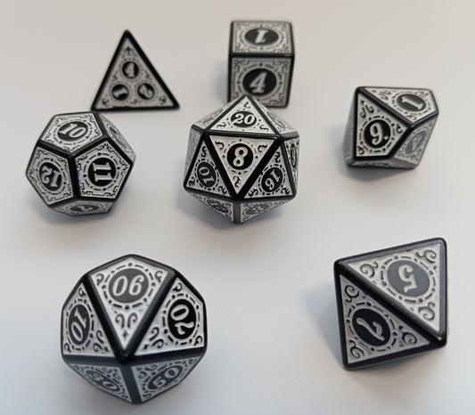 Runik Ay Işığı Zar Seti - DND, RPG ve FRP Masaüstü Oyun Zarları