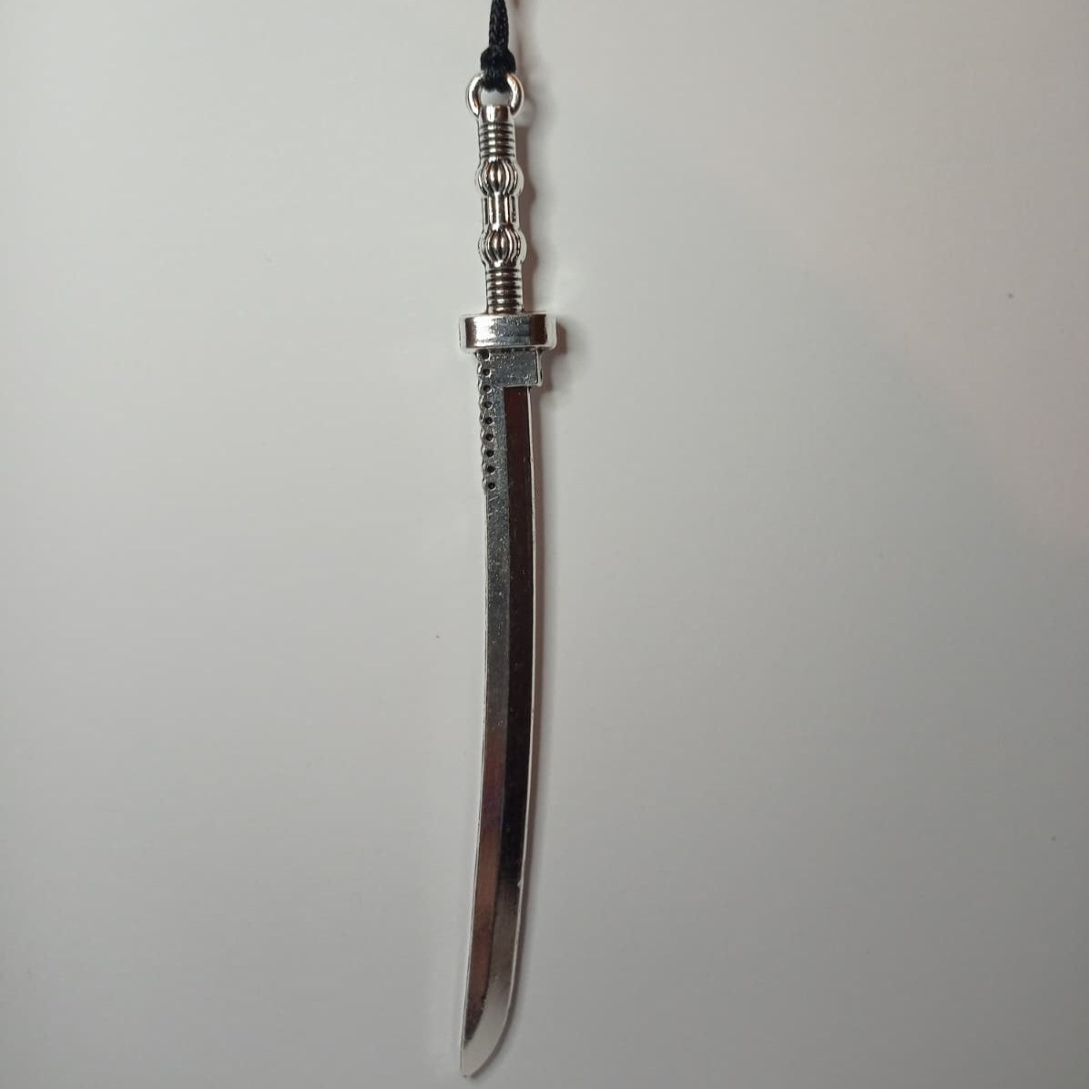 Katana Kolye