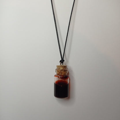 Dragon Blood Potion Kolye