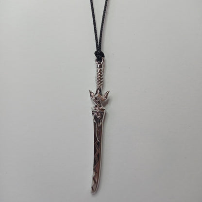 Moonstrike Sword Kolye