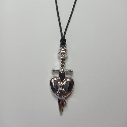 Heartpiercer Sword Kolye