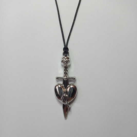 Heartpiercer Sword Kolye